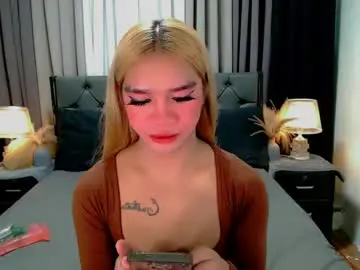 Chaturbate Live Sex Cam of sweet_zoey12