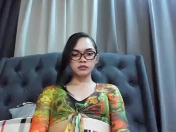 Chaturbate Live Sex of naughty_emmats