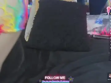Chaturbate Live Sex Cam of charlotte_landry__