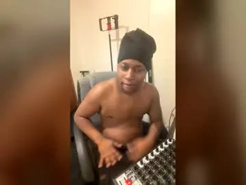 Chaturbate Private Sex Chat of shaphonbandy22