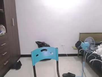 Chaturbate Sex Cam of pia_alonzo30