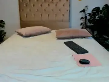 Chaturbate Best live sex cam show of angie_modelo