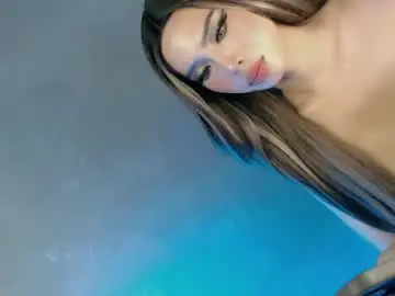 Chaturbate Nude Webcam of hermosa28