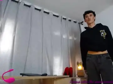 Chaturbate Adult Video Chat of jullian_ricci