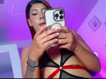 Chaturbate Live Sex of isabelladoll_19