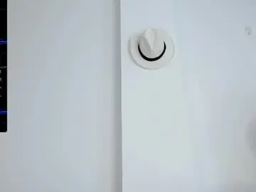 Chaturbate Live Sex Cam of alan_stark