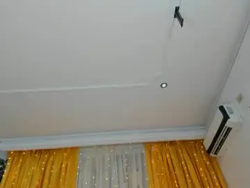 Chaturbate Watch Live Sex Cams of laura_horny22