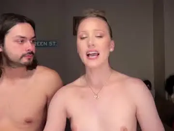 Chaturbate Adult Video Chat of greenxxxqueen