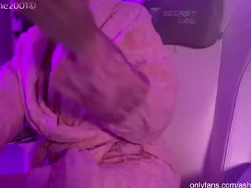 Chaturbate Sex Cam of ashleykane2001