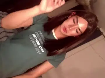 Chaturbate Live Sex Cam of sasha_blade