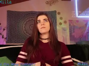 Chaturbate Live Sex Cam of milla_milla