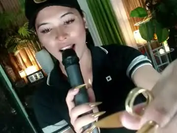 Chaturbate Free Porn Cam of queen_kendalx19