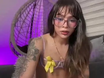 Chaturbate Nude Webcam of samanthabernardo_