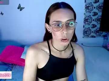Chaturbate Watch Live Sex Cams of malud_09