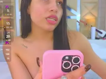 Chaturbate Live Sex Cam of tiphani_walker_