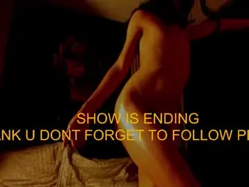 Chaturbate Live Sex Cam of xabrina_17