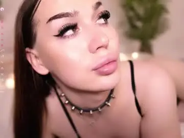 Chaturbate Nude Webcam of alina_39