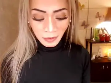 Chaturbate Live Porn of 1bigsurprise4you