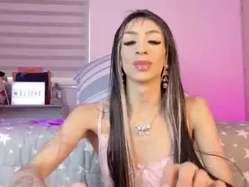 Chaturbate Live Sex Cam of _bellaswwet_