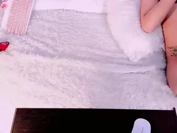 Chaturbate Live Sex of emely_rous