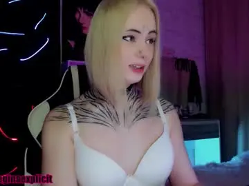 Chaturbate Live Sex of snake_bites