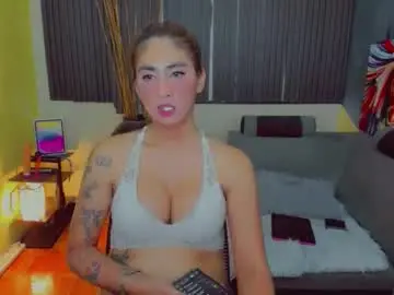 Chaturbate Live Porn of bitchcommanderstella