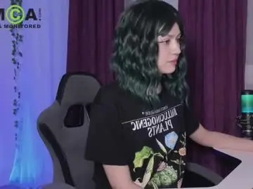 Chaturbate Watch Live Sex Cams of queenofwandss