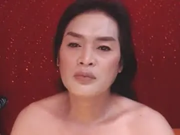 Chaturbate Free Porn Cam of master_tsbigcock