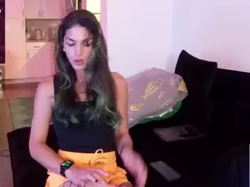 Chaturbate Best live sex cam show of squrlgurl