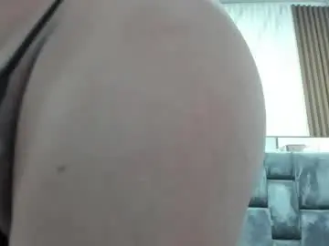 Chaturbate Live Sex Cam of brenda_big_cock