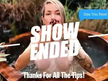 Chaturbate Live Sex Cam of jhenna_greey