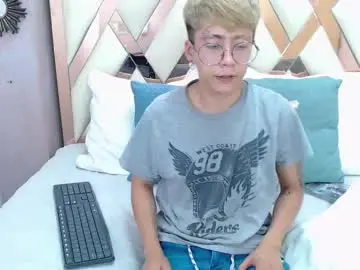 Chaturbate Free Live Porn of luke_morgans