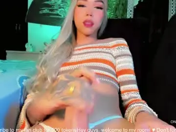 Chaturbate Live Sex Cam of claudia_cooper