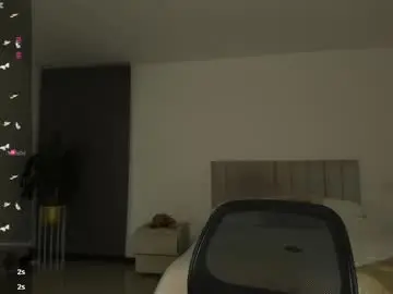 Chaturbate Live Sex Cam of mmmayra_0x