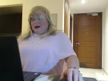 Chaturbate Adult Video Chat of suzannebanci