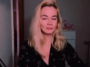 Chaturbate Best live sex cam show of carinfox
