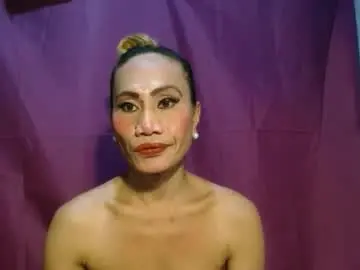 Chaturbate Live Sex Cam of hugecockforyouxx