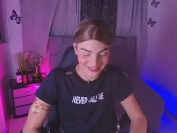 Chaturbate Live Sex Cam of lailahdark