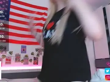Chaturbate Best live sex cam show of krisi_myrr