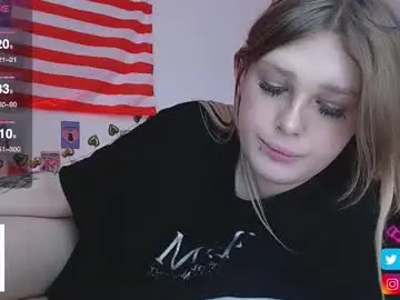 Chaturbate Live Sex Cam of krisi_myrr