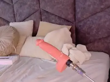 Chaturbate Live Sex Cam of nahomicampbell_