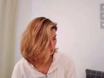 Chaturbate Nude Webcam of skyamber8v2