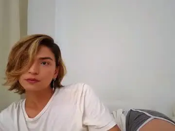 Chaturbate Live Porn of skyamber8v2