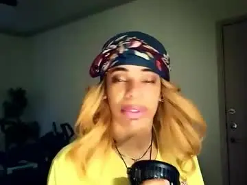 Chaturbate Watch Live Sex Cams of sashastrokes