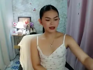 Chaturbate Live Porn of yourlovelytranspinay