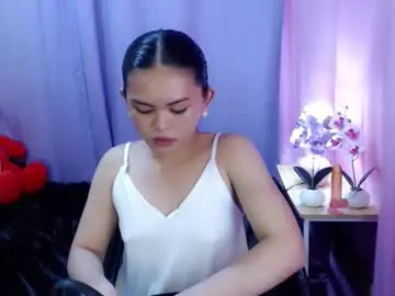 Chaturbate Sex Cam of yourlovelytranspinay