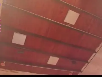 Chaturbate Live Sex Cam of ari_monet