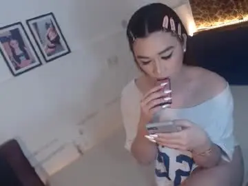 Chaturbate Free Live Porn of indestructabletrixie