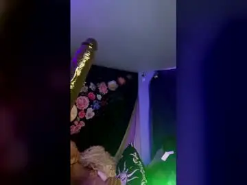 Chaturbate Adult Webcams of yelladaniella