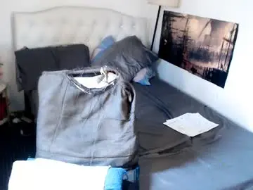 Chaturbate Live Porn of xqueenyasiandomcumx